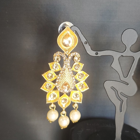 Fancy Earring - Picture 3 of 3